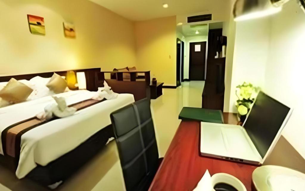 Green World Palace Hotel Songkhla Exterior foto