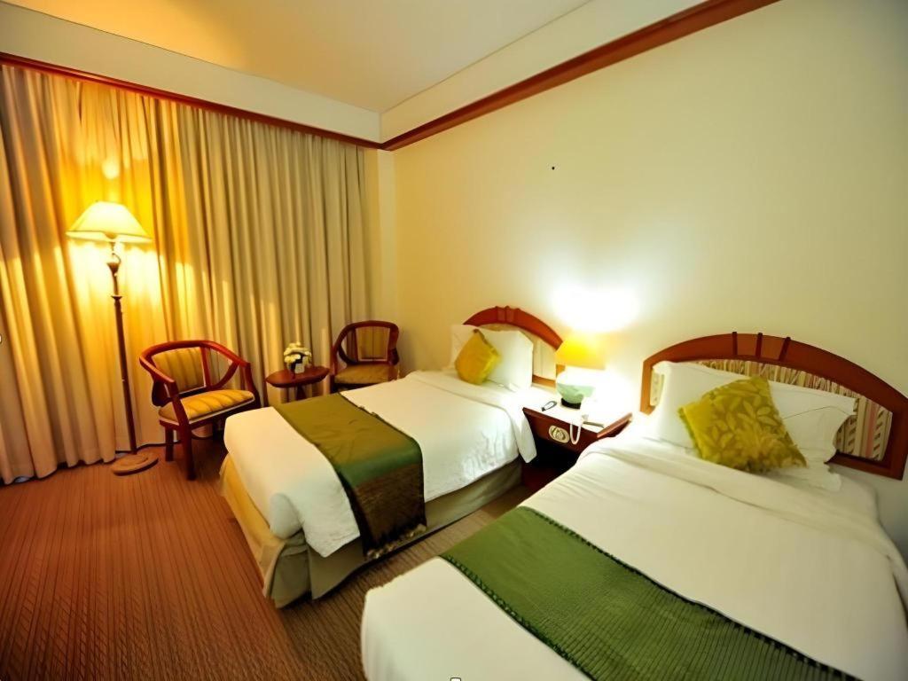 Green World Palace Hotel Songkhla Exterior foto
