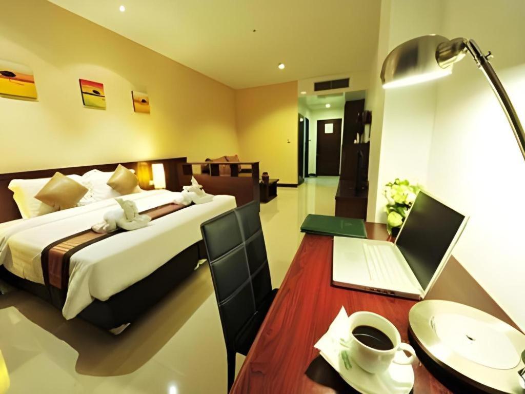 Green World Palace Hotel Songkhla Exterior foto